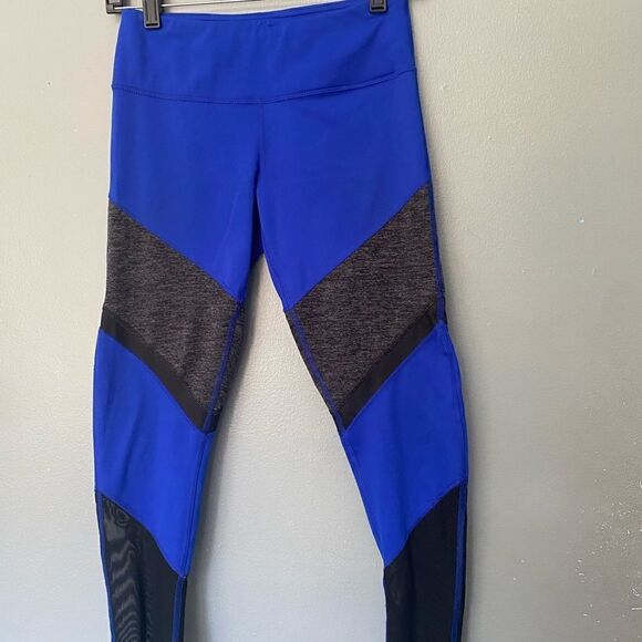 Yogalicious size S Royal Blue Leggings - Picture 1 of 5